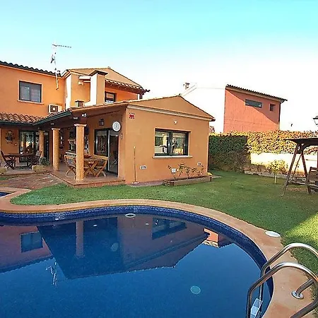 Hotel 105363) Casa En Santa Cristina D'Aro Con Internet, Aire Acondicionado, Aparcamiento, Jardin *