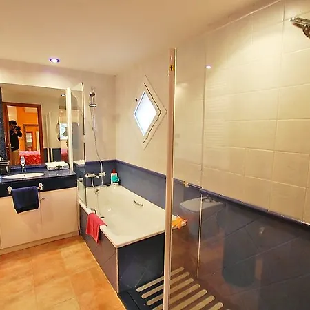 105363) Casa En Con Internet, Aire Acondicionado, Aparcamiento, Jardin Santa Cristina d'Aro
