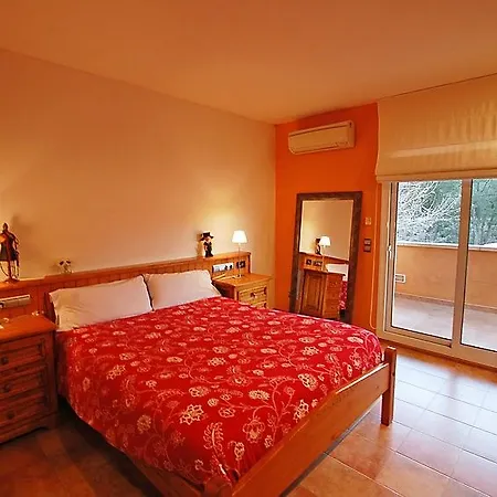 Hotel 105363) Casa En Con Internet, Aire Acondicionado, Aparcamiento, Jardin