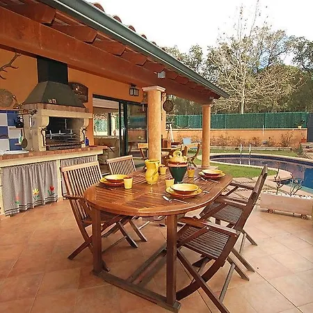 105363) Casa En Con Internet, Aire Acondicionado, Aparcamiento, Jardin Hotel